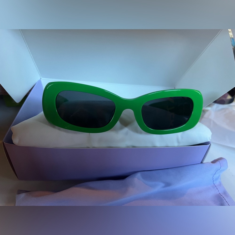 Bonnie Clyde UFO sunglasses